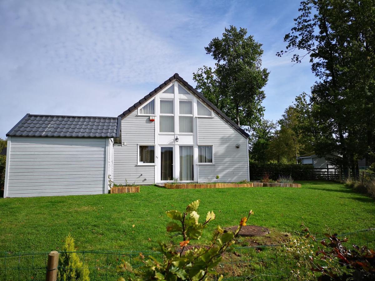 Bungalow Du Lac Froidchapelle Luaran gambar